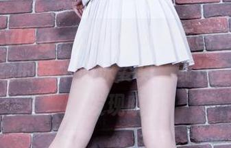 Beautyleg - 分享Una泳衣图包,尝试数一数她的每个游泳姿势,或许会有些新发现哦