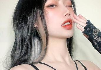 把Choi Ji Yun的礼服穿出门！福利原图给你送上！