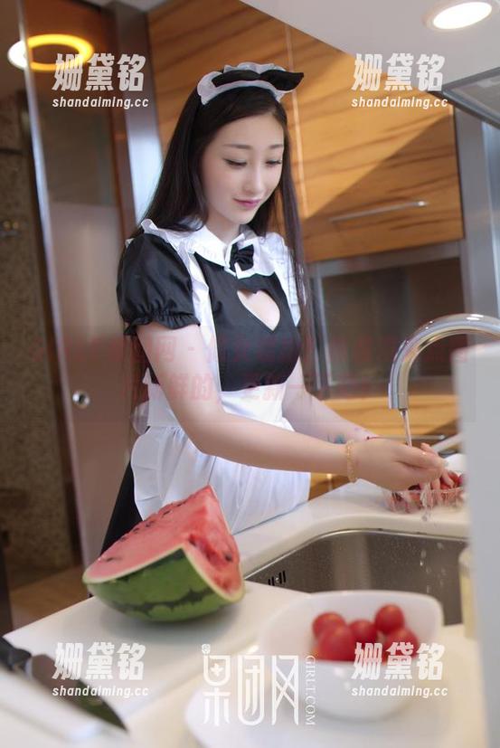 GIRLT果团网-陈雅漫 GIRLT果团网 - 修女装扮?陈雅漫来点图片新鲜的,更新一下吧!