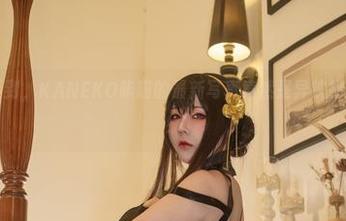 你绝对想不到，KANEKO咔喵的最新写真竟然是异铁搜查官的日常！