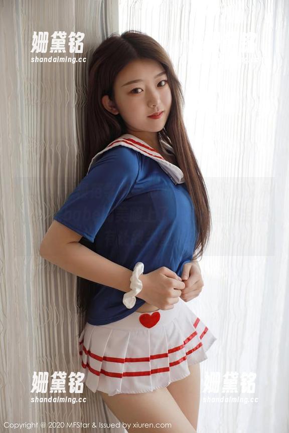 MFStar模范学院-加朵babe MFStar模范学院 - 哎呀,我的眼睛又停在加朵babe的美腿上了,图包里完全没有让我失望!