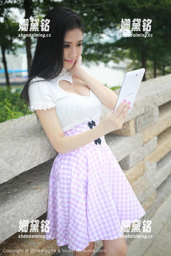 MyGirl美媛馆-芝芝Booty MyGirl美媛馆 - 芝芝Booty的写真:套装与我的斗争,生动诠释何为修图要加油!