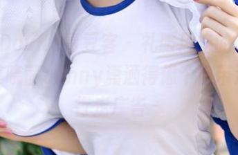 QingDouKe青豆客 - 礼服风格的最新写真，莫晓茜sunny潇洒得像个自带滤镜的行走广告～