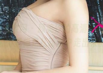 UGirls尤果网 - 颜美汐的高清清纯合集，可爱得就像是从动漫中走出来的！