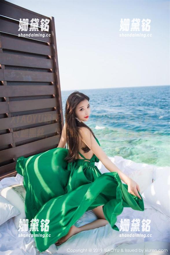 XIAOYU语画界 - 这一辑程程程的写真，长腿黑丝，总让我想起小时候的那条腿...