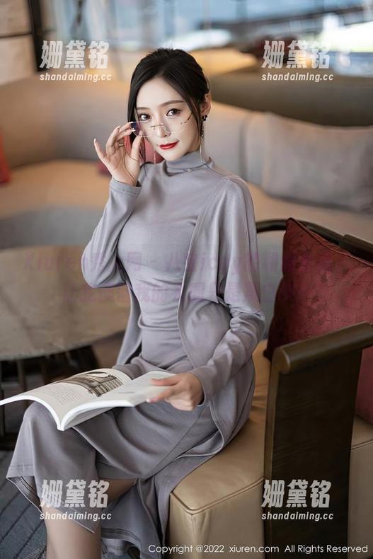 Xiuren秀人网-八宝icey Xiuren秀人网 - 八宝icey的和服全集,让我懊恼我的衣橱只是黑白灰…