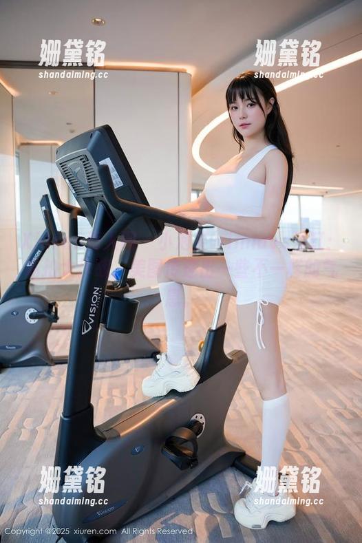 Xiuren秀人网 - 小泡芙winnavs浴缸:私拍大作战,美图传递出一些不一样的气息。 Xiuren秀人网 - 小泡芙winnavs浴缸:私拍大作战,美图传递出一些不一样的气息。