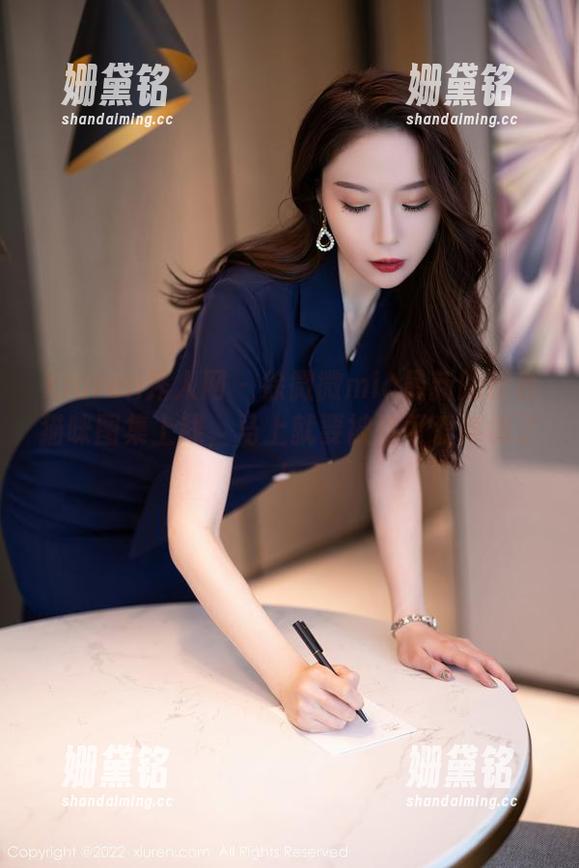 Xiuren秀人网 - 徐微微mia最新的粉色猫咪图集上线，马上就要被这可爱绊倒了！