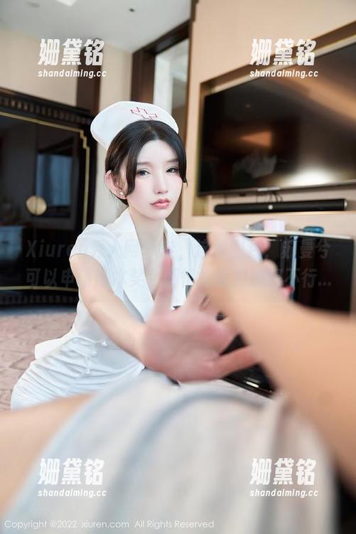 Xiuren秀人网 - 哇，这组图片，苏曼兮可以申请剧本奖，剧情把我震撼得不行...