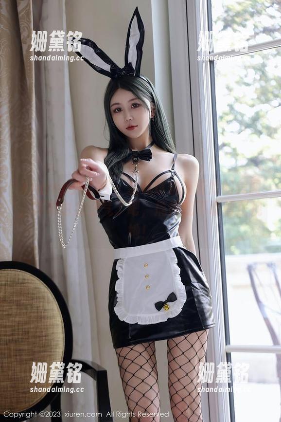 Xiuren秀人网 - 金允珍呐带着她的美图，写真也太王气了吧，搞得我不敢看正视她！