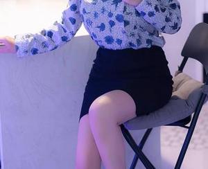 Xiuren秀人网 - 图册中,陈雅漫VICKY泳衣的每一个角度都像是在俏皮打招呼。