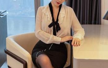 YouMi尤蜜荟 – 是小逗逗的浴室之旅：带你看最新美图，洗澡还能洗出个新高度！