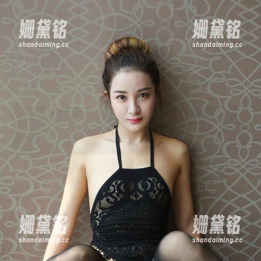 YouWu尤物馆-陆萱萱Cecilia YouWu尤物馆 - 陆萱萱Cecilia的水手服:这能抵挡海风吗?来一波试试!