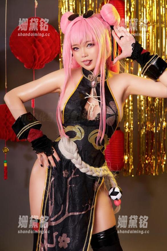 ZinieQ ZinieQ化身鲨鲨歌姬,cos本尊的泳装图集,也是醉了!