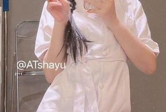 写真界新宠,at鲨鱼吊带裙如同必看剧集,拆盲盒般让人期待!