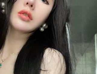 微密圈 – 透明的红裙，不爱笑的赛琳真会选，这波图库分享值得