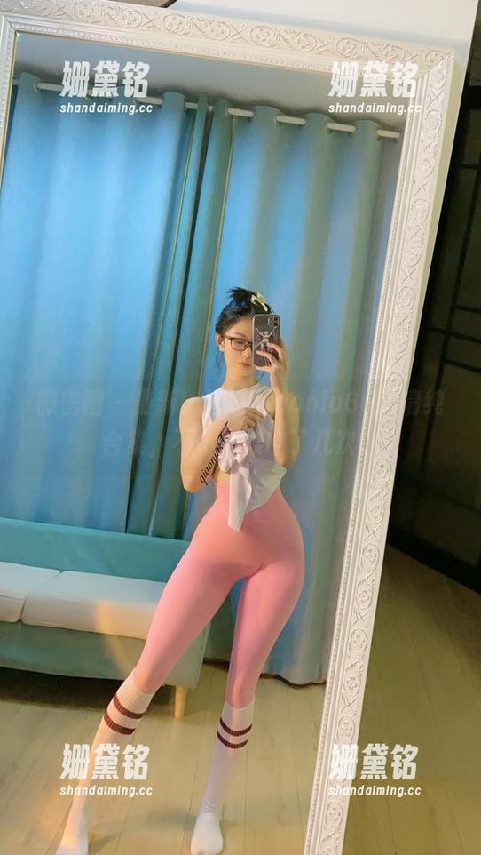 俏妞qiaoniu66 微密圈 - 最新!俏妞qiaoniu66的清纯合集,不小心被电了几次。
