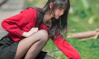 兔玩映画风格，制服下的死库水不只是想象