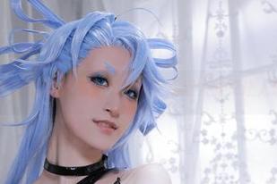 这粉色就像北哥完全OK的气质,平易近人却又让人想要靠近。