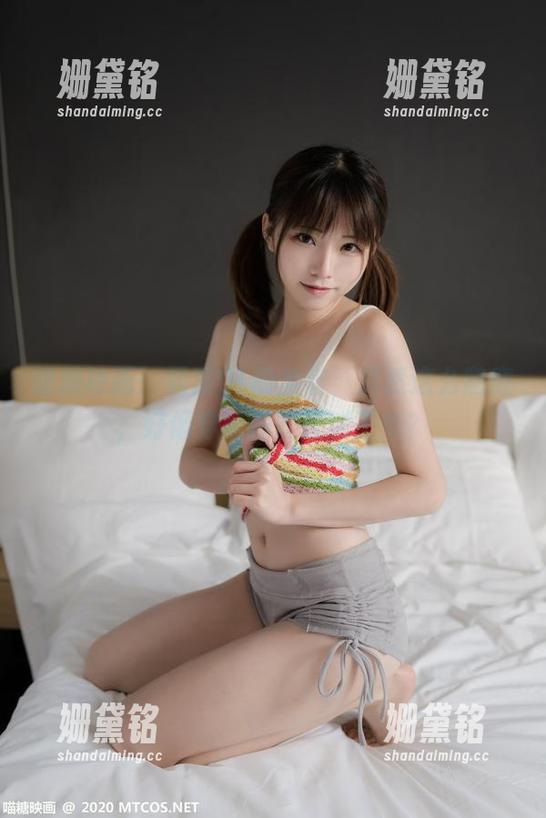喵糖映画：居家OL的全套，居然这么随意，好像穿着睡衣就能工作？