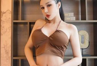 嗲囡囡 - 我绕了好长的路才找到,luna张静燕这免费的娇柔姿态,不看原图要不要搞事情?