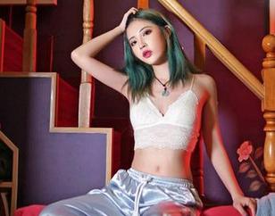 嗲囡囡 - 尤尤子图包：做个小小厨娘，结果…你们明白的！