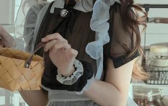 奶桃桃双人教室写真合集——事实证明,上课也能耍宝。