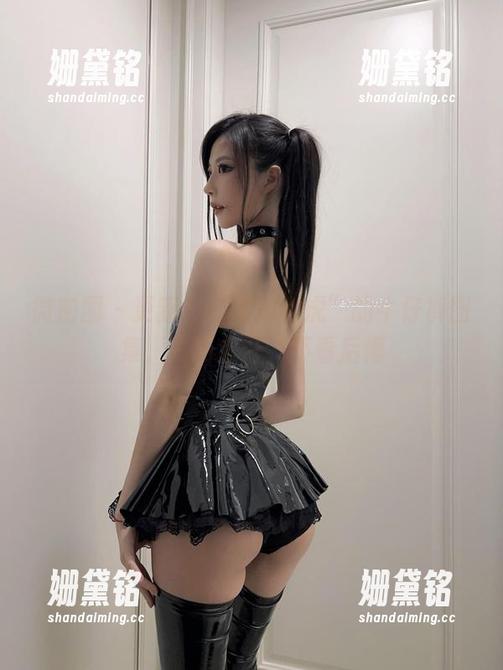 微密圈 - 更新！“妮是老虎”的牛仔裤图集，气场全开，不看后悔