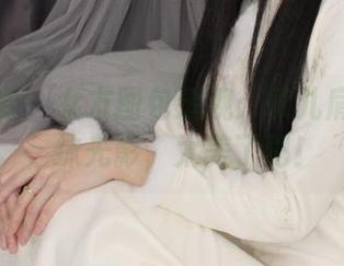 小众视觉 - 女友图包透视：敏儿肩膀上那一抹光影，太美了吧！