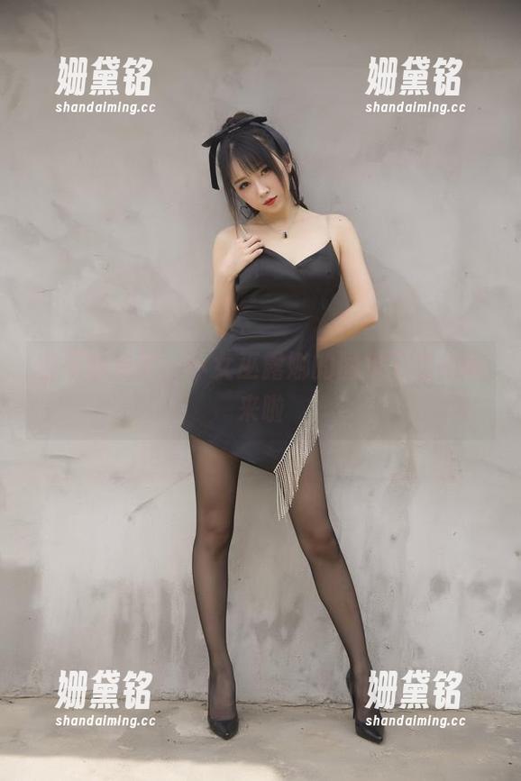 小女巫露娜 若干泳衣梦,小女巫露娜的图集下载指南来啦
