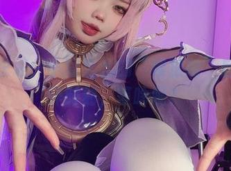 美图快递：小瑶幺幺的“银狼版”自我陶醉时刻，等啥呢？