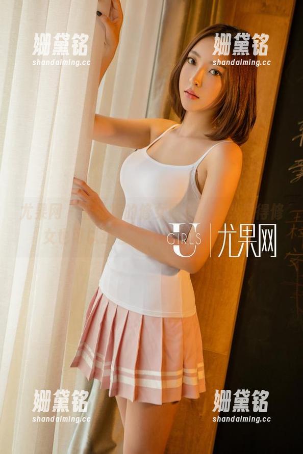 尤果网 - 看仙妮的修女照片，突然觉得修女也可以这么有气场，太神奇了。
