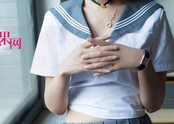 尤果网 - 豹纹作品,安沛蕾在私拍中是优雅的“丛林女王”吗?我开始反思我的时尚选择了。