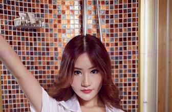尤物馆 - 镜头下的兔子Nina：裸足写真集，随意间透露着一丝不经意的美感。