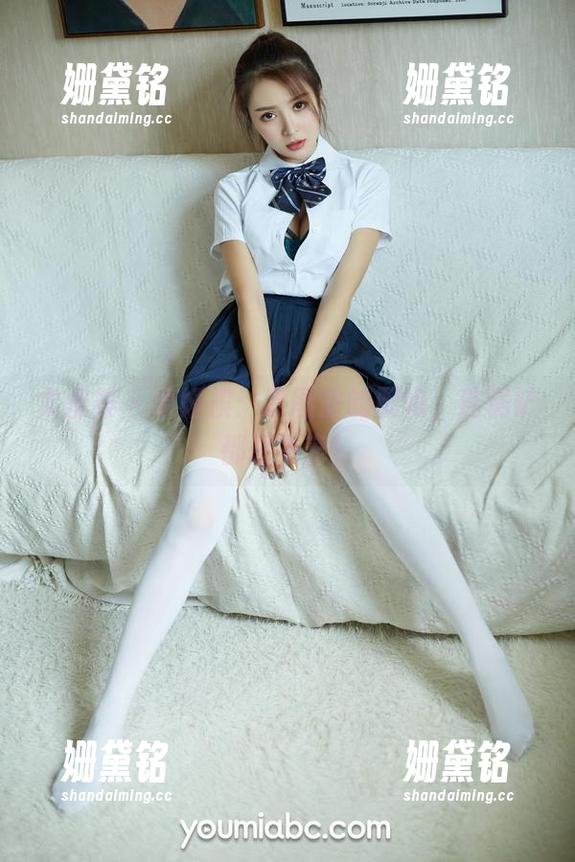 尤蜜荟 - 卓娅祺：原图里的厨娘，连锅铲都想争宠！