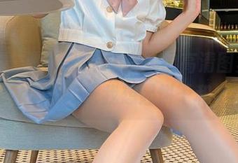 微密圈 - 张思允nice美脚的高清图集,总有些微妙的东西让我想起饼干和牛奶?!