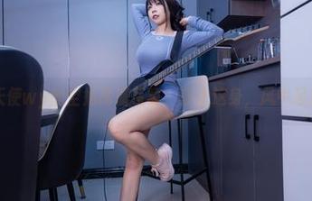无颜小天使wy的空姐高清写真，穿上这身，风中起舞又落幕