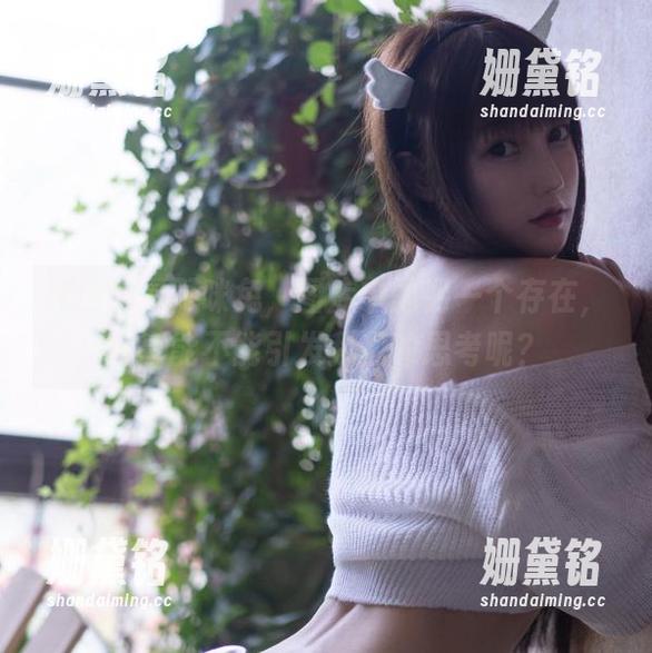 星野咪兔 红色的星野咪兔,图库中的另一个存在,分享能不能引发我们的思考呢?