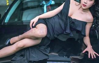 果团网 – 豹纹姐姐王语纯：我家猫咪都嫉妒了！别忘了拿图包。