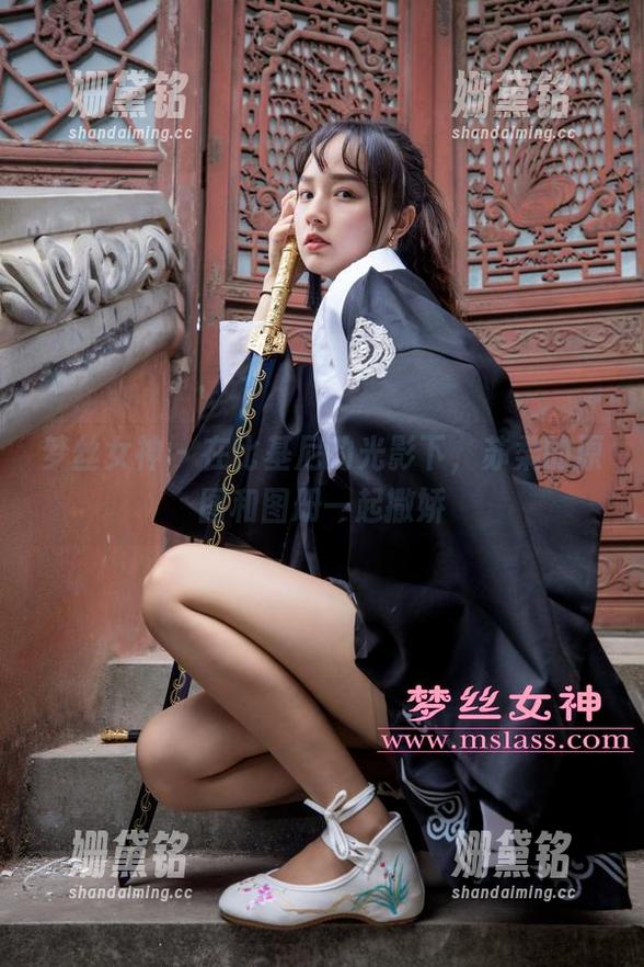 梦丝女神-苏柔 梦丝女神 - 在比基尼的光影下,苏柔的原图和图册一起撒娇
