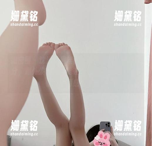 微密圈 - 沈汝凡超哇塞的高清套图：第一部分，意外发现我竟能在图里看出三种不同的情绪，情感真丰富！