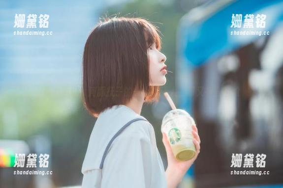 河豚抚子 甜心图包:河豚抚子的一小撮迷人,却又有些尴尬