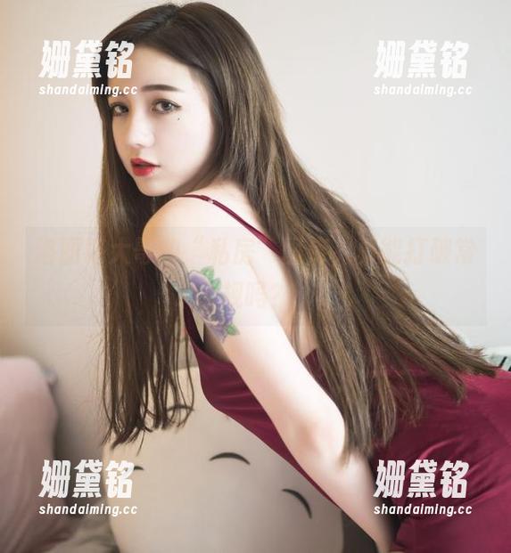 洛丽塔大哥的“私房”图库，真能打破常规吗？