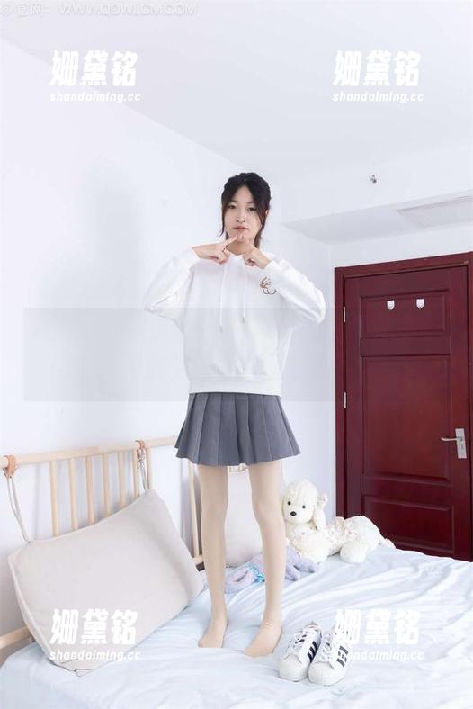 物恋传媒 - 美图大赏，嘟嘟的牛仔裤合集，可能是库存里的隐藏宝藏