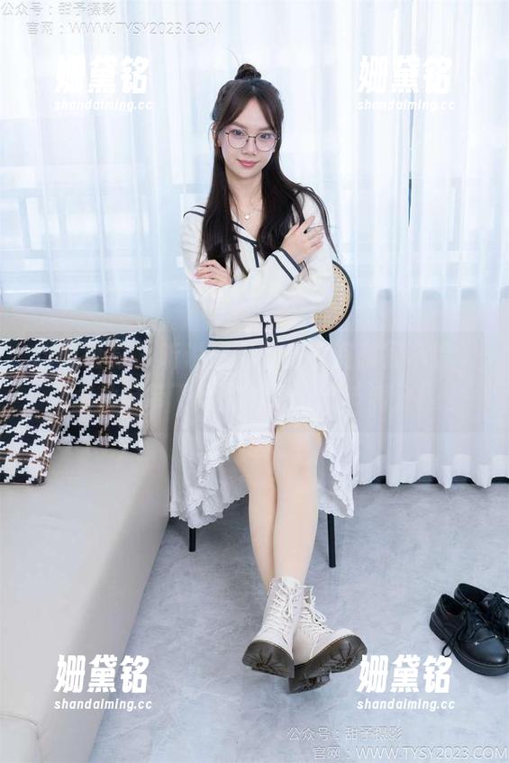 甜予摄影 - 听说思思的空姐资源很不错，图片自带飞翔的气息，细节满分！