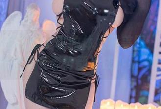 皮皮奶可可爱了啦的体操服美图:真想把她的每个姿势都卷成小册子!