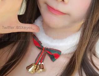 眼酱大魔王w的全套设定：补丁、黑丝、裸足，再加上那双灵动的兽耳，图片真是太有意思了！