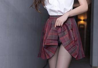 秀人网 - 图库里的Suki_baby:为什么甜心要打包,flavorsocute你不下载么?!