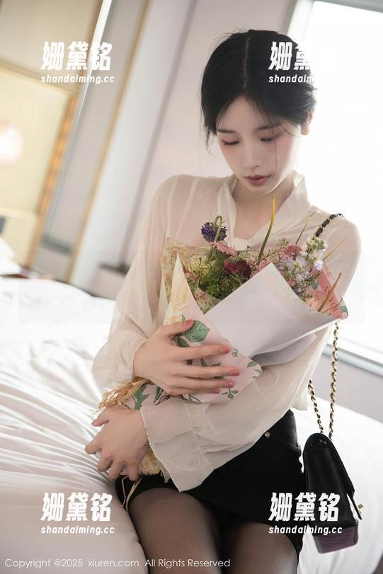 秀人网-乔伊joy 秀人网 - 在乔伊joy的私房图集里,死库水为何总是能让我这样流口水?