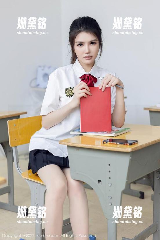 秀人网 - 奶酥的长腿原图，哦，这才是美腿的终极定义吧！